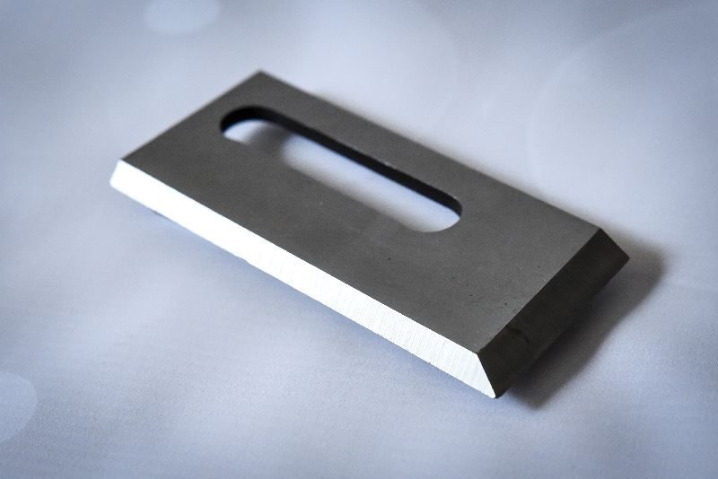 Gegenmesser mit Verstellschlitz