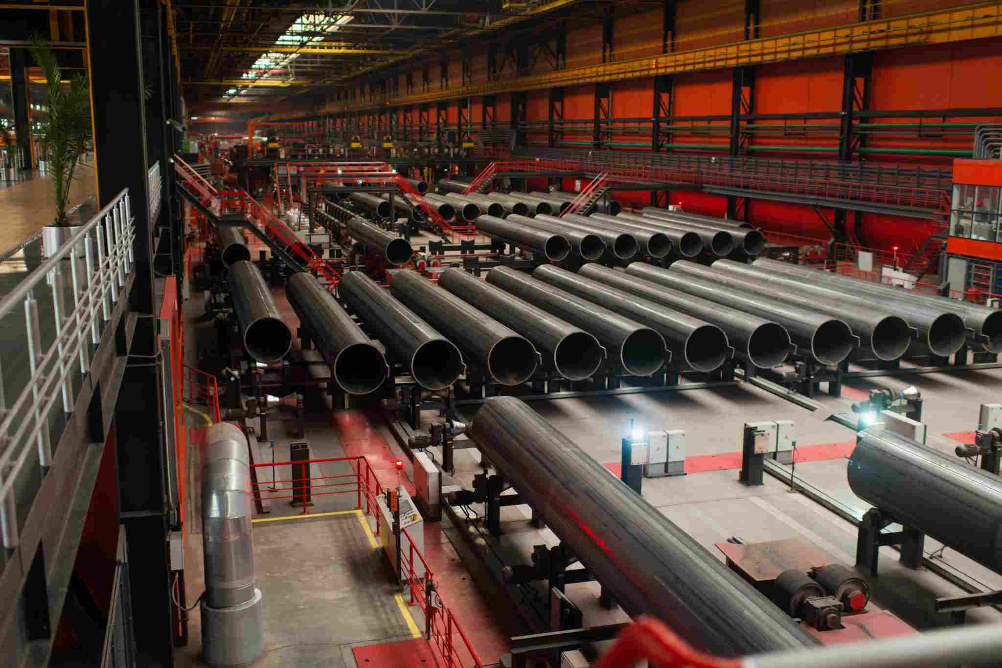 Blades for shears, press brakes and cut-to-length lines.